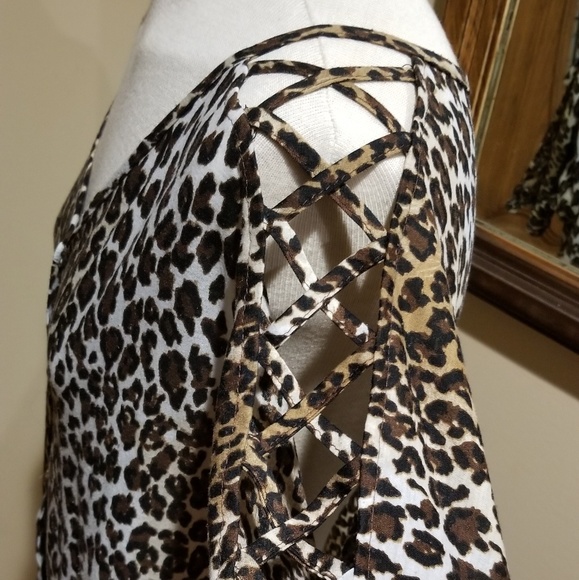 😎LEOPARD PRINT TOP - Picture 3 of 7